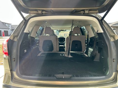 Used 2023 Subaru Ascent Limited w/ Technology Package image 10