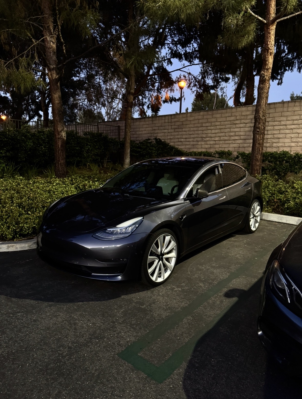 Used 2018 Tesla Model 3 Performance AWD/4WD image 4