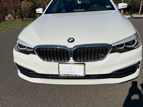 Used 2019 BMW 530i xDrive w/ Premium Package image 1