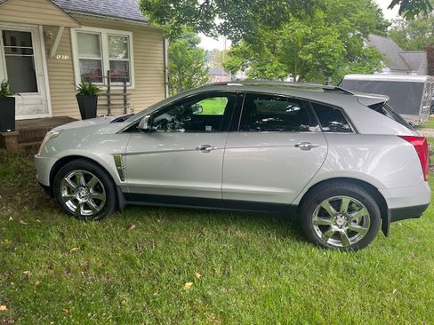 Used 2012 Cadillac SRX Premium image 2