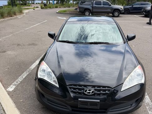 Used 2011 Hyundai Genesis 2.0T RWD image 4