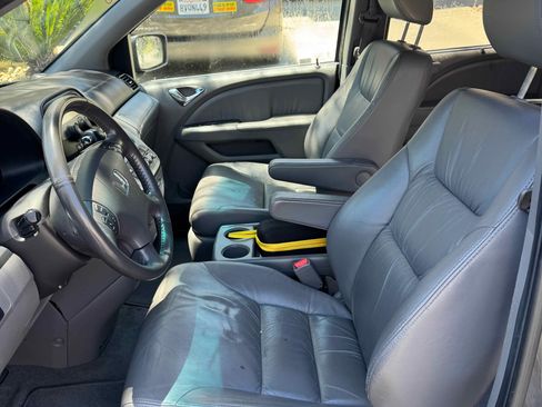 Used 2010 Honda Odyssey EX-L image 13