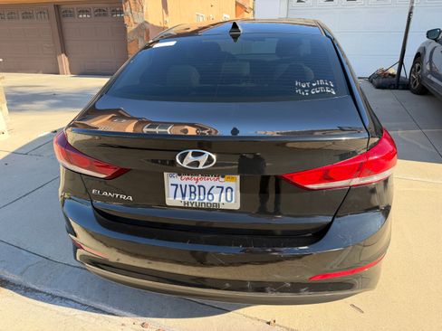 Used 2017 Hyundai Elantra SE image 6