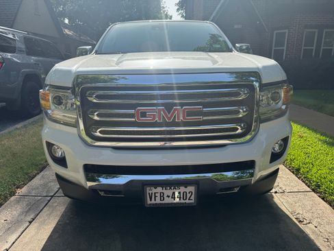 Used 2016 GMC Canyon SLT w/ Driver Alert Package AWD/4WD image 10