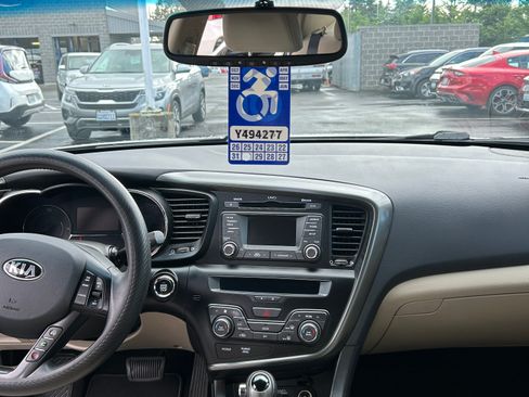 Used 2012 Kia Optima Hybrid w/ Hybrid Convenience Pkg image 15