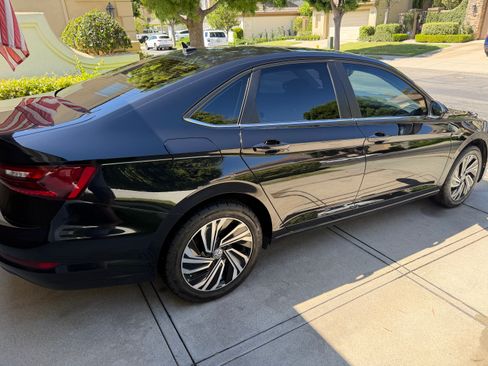 Used 2020 Volkswagen Jetta SEL FWD image 9