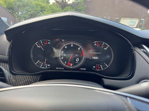 Used 2018 Cadillac CTS V RWD image 11