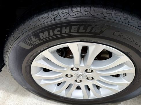 Used 2012 Toyota Sienna XLE w/ Premium Pkg FWD image 8