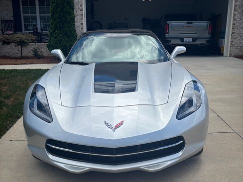Used 2016 Chevrolet Corvette Stingray Coupe w/ Battery Protection Package RWD image 4