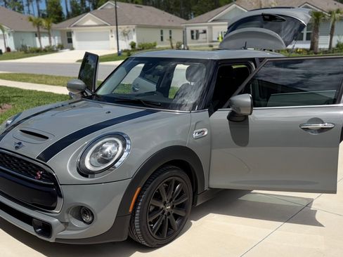 Used 2020 MINI Cooper S FWD image 2