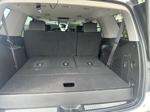 Used 2017 GMC Yukon SLT w/ Open Road Package image 9