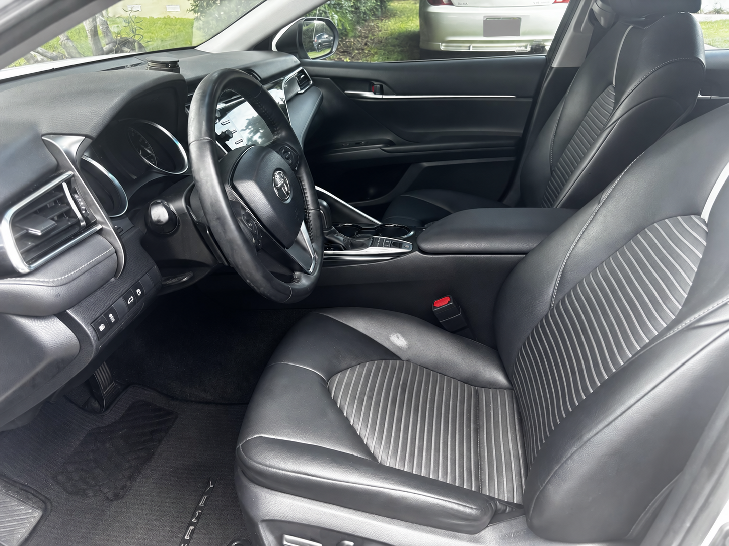 Used 2018 Toyota Camry SE w/ Audio Package FWD image 8