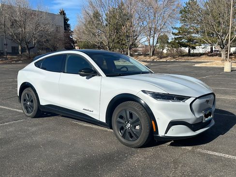 Used 2022 Ford Mustang Mach-E California Route 1 image 2