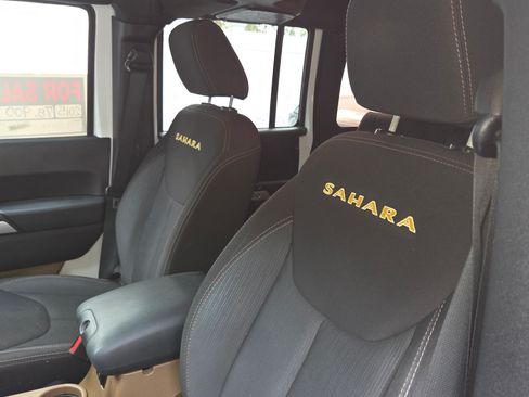 Used 2015 Jeep Wrangler Unlimited Sahara w/ Mopar Chrome Edition Group image 5