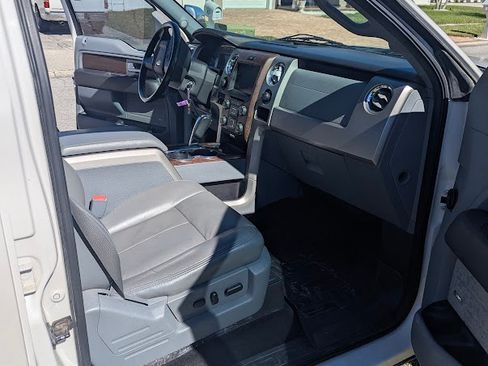 Used 2013 Ford F150 Lariat w/ Luxury Equipment Group image 10