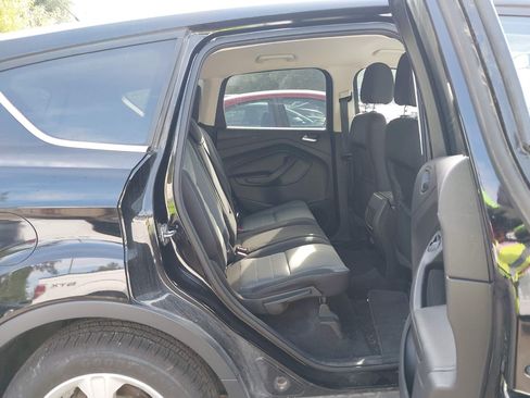 Used 2016 Ford Escape SE image 9