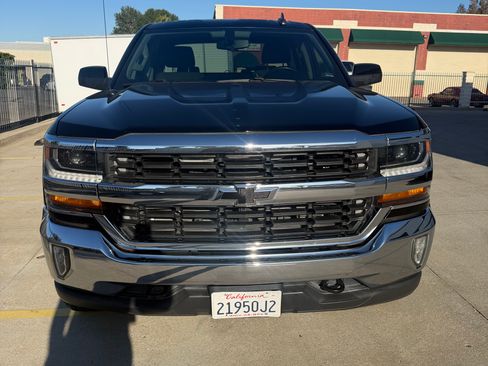 Used 2017 Chevrolet Silverado 1500 LT w/ LPO, Black Pack AWD/4WD image 1