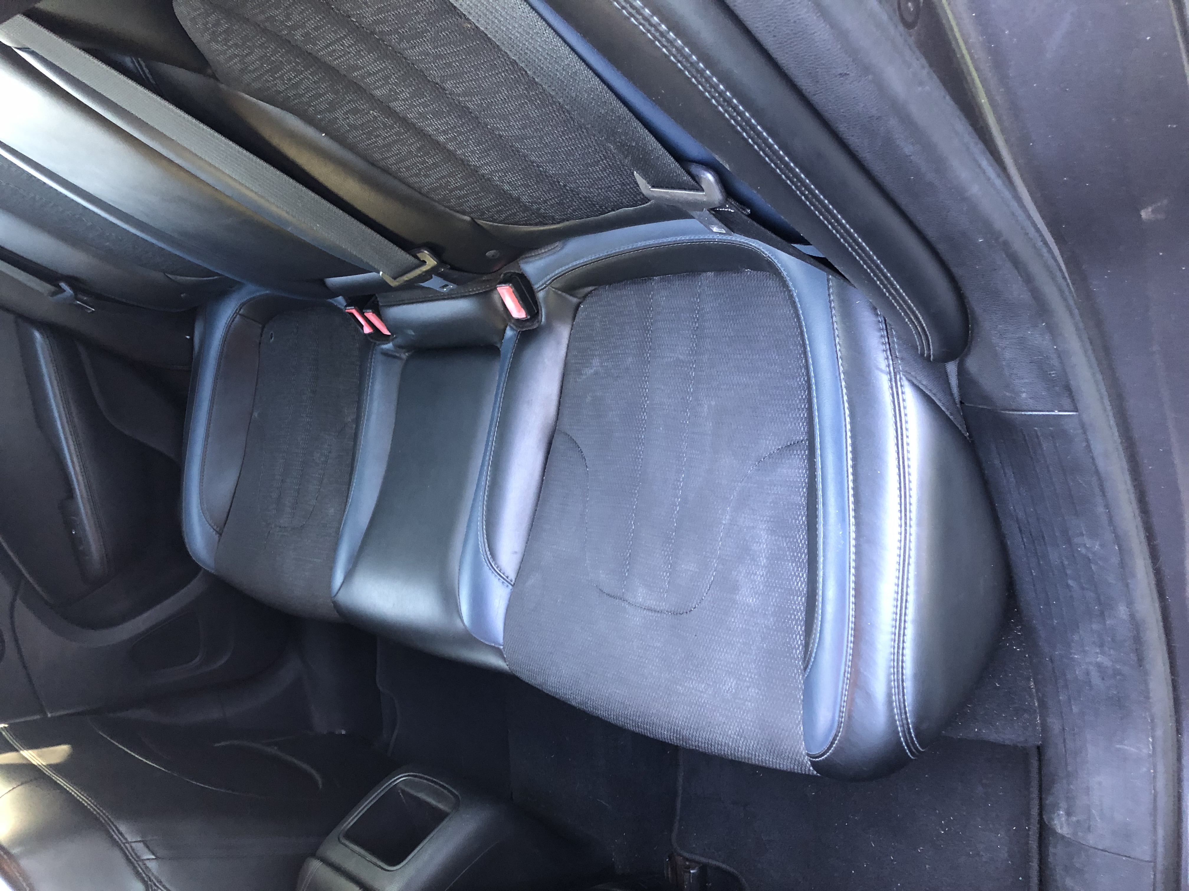 Used 2015 Chrysler 200 S FWD image 10