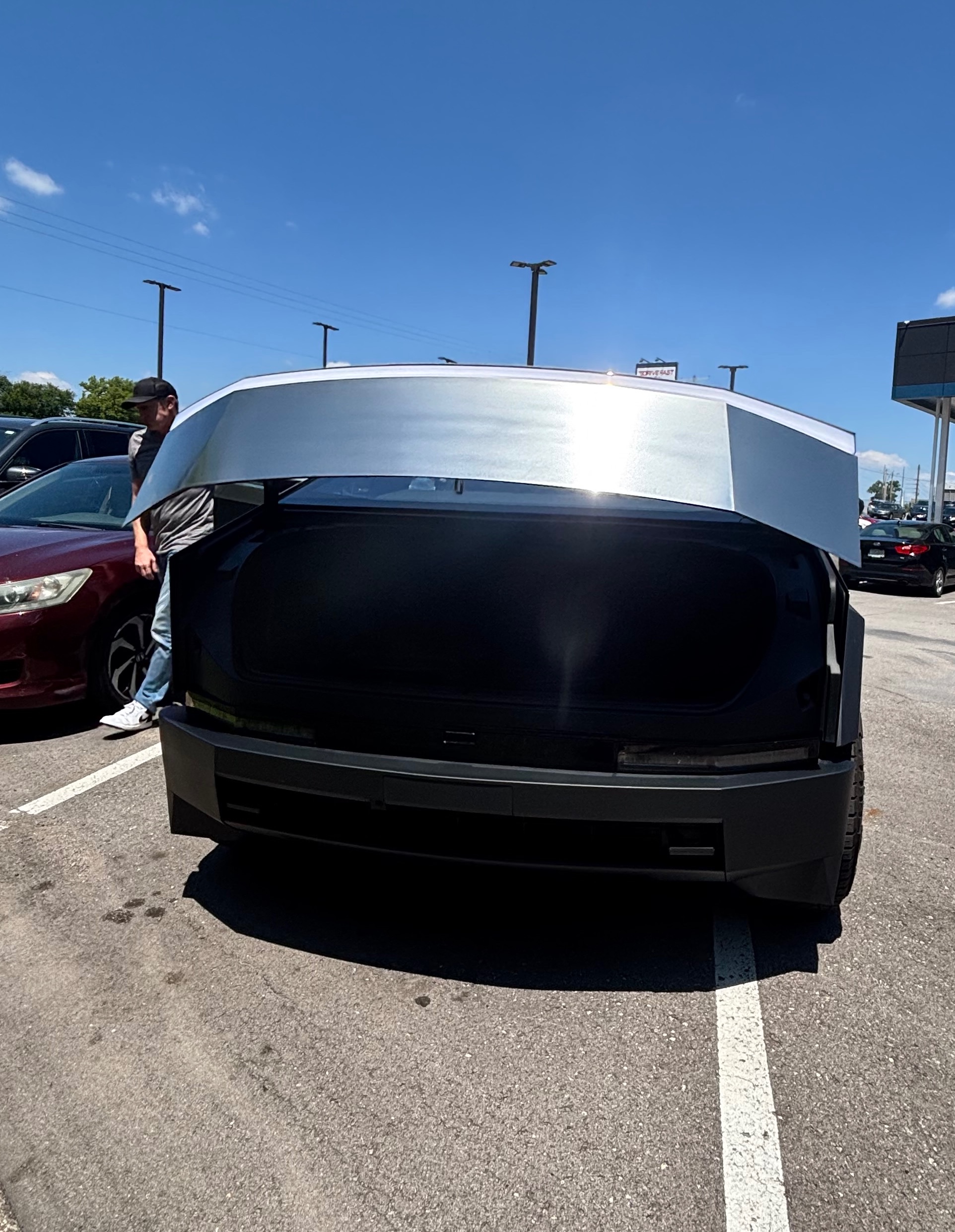 Used 2024 Tesla Cybertruck AWD Crew Cab image 8