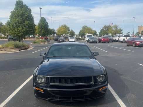 Used 2008 Ford Mustang GT Premium image 4