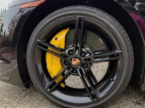 Used 2021 Porsche Taycan Turbo S image 6