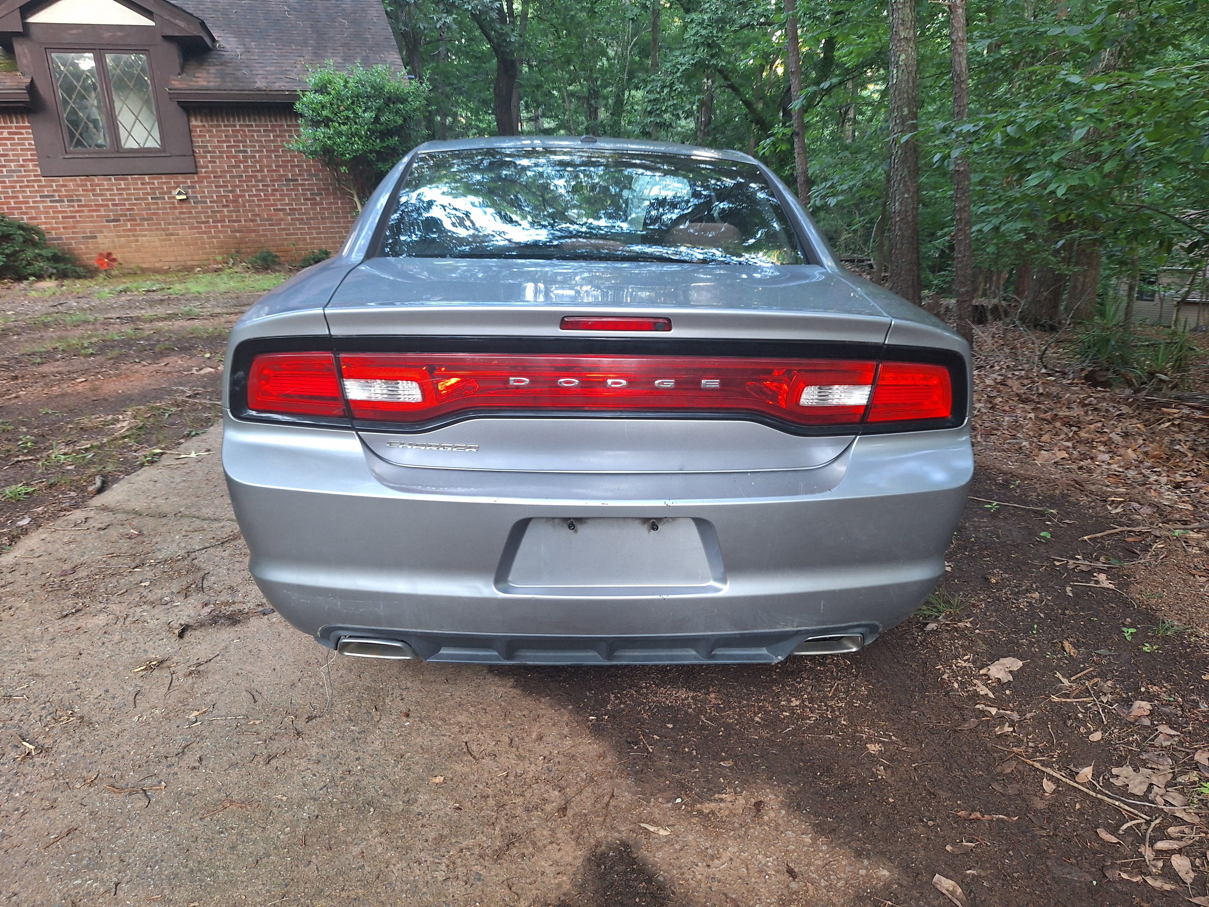 Used 2013 Dodge Charger SE w/ Connectivity Group RWD image 6
