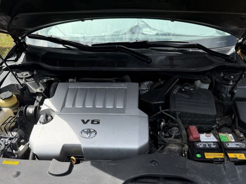 Used 2011 Toyota Camry XLE w/ XLE Extra-Value Pkg #1 FWD image 22