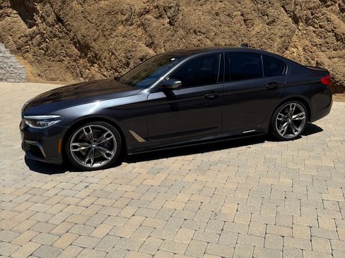 Used 2019 BMW M550i xDrive AWD/4WD image 10