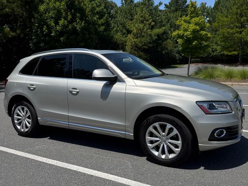 Used 2013 Audi Q5 2.0T Premium Plus w/ Premium Plus Pkg AWD/4WD image 5