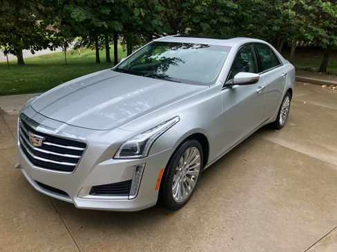 Used 2015 Cadillac CTS Luxury image 1