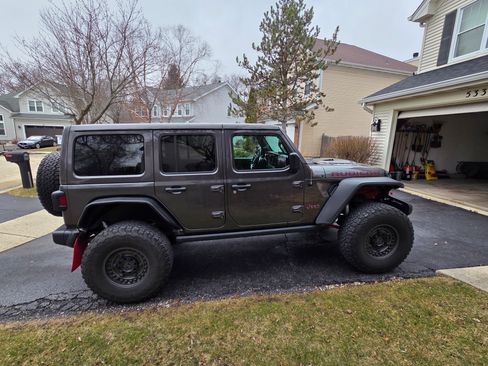 Used 2019 Jeep Wrangler Unlimited Rubicon w/ Dual Top Group image 4