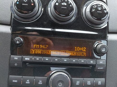 Used 2009 Saturn Sky w/ Premium Trim Package image 31