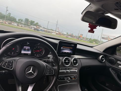 Used 2015 Mercedes-Benz C 300 4MATIC Sedan image 8