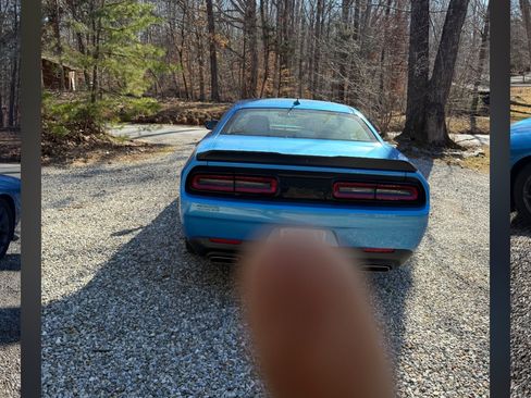 Used 2023 Dodge Challenger R/T w/ Plus Package image 9