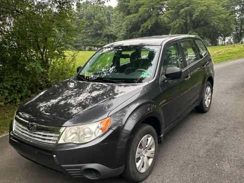 Used 2010 Subaru Forester 2.5X AWD/4WD image 8