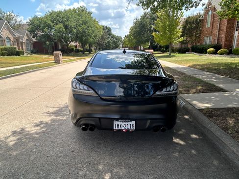 Used 2015 Hyundai Genesis 3.8 image 10