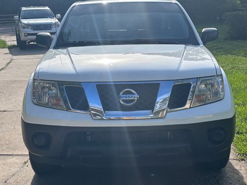 Used 2018 Nissan Frontier S RWD image 11