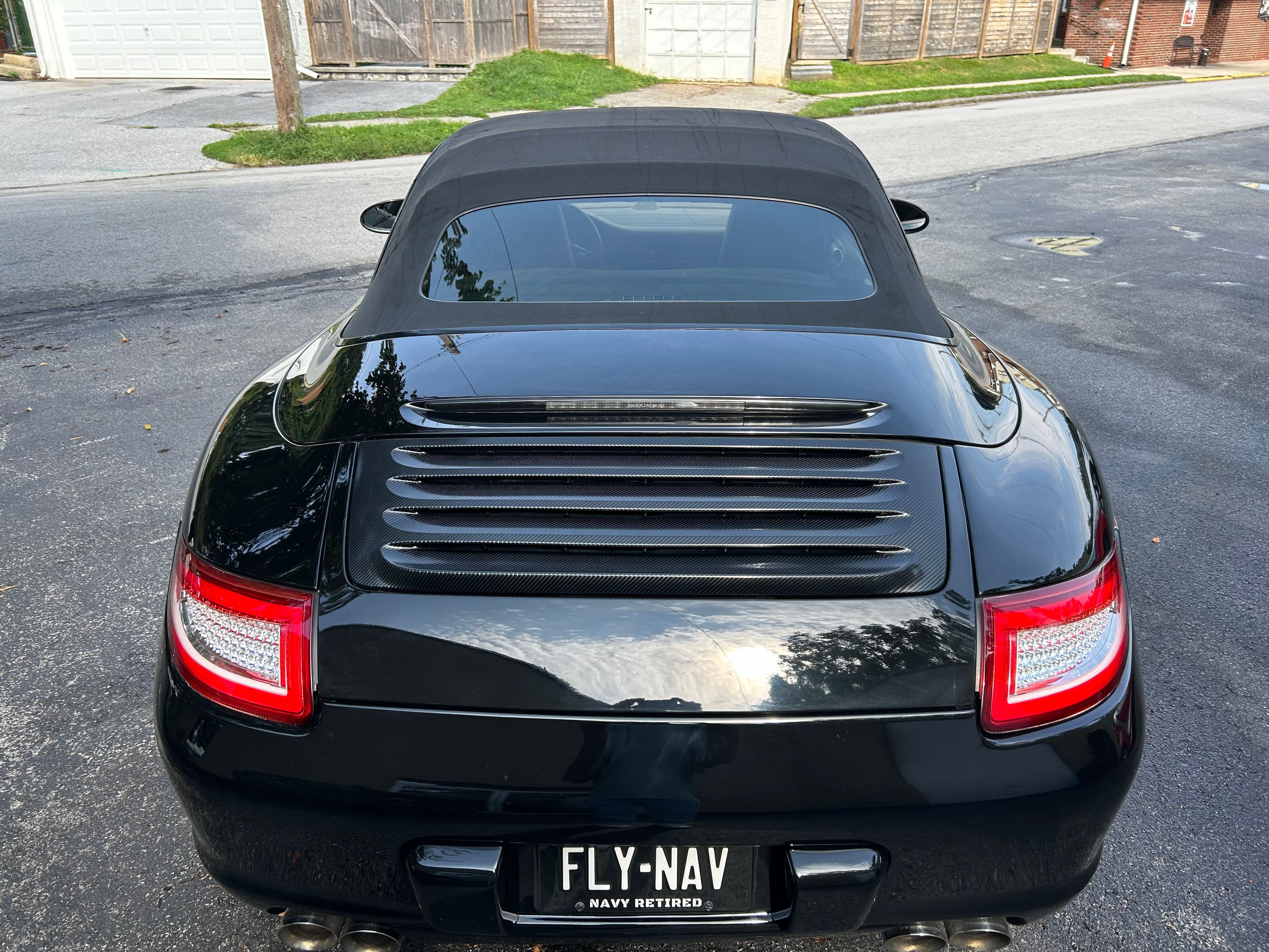 Used 2006 Porsche 911 Carrera RWD image 2