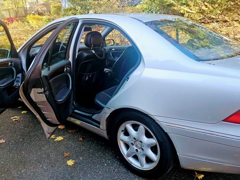 Used 2003 Mercedes-Benz C 240 Sedan image 13