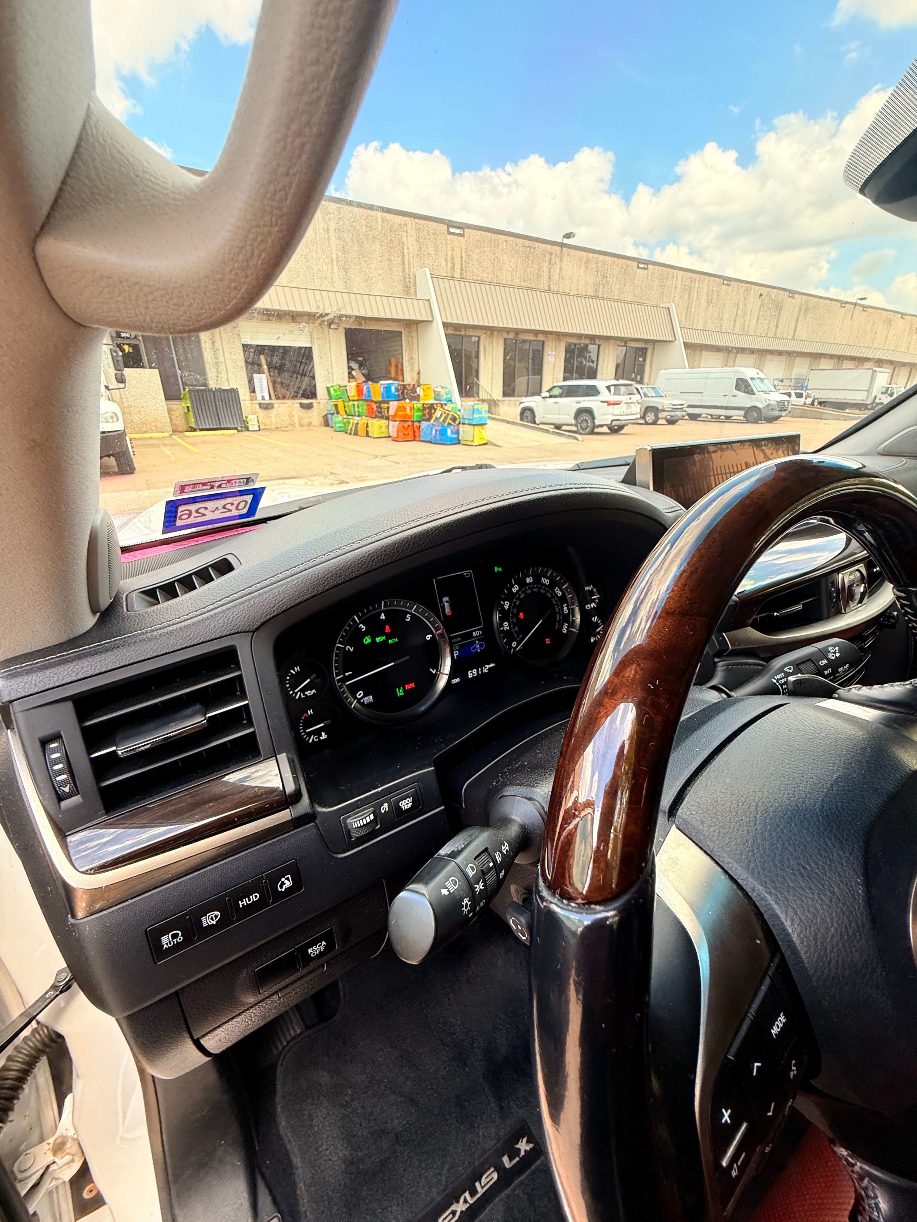 Used 2017 Lexus LX 570 4WD image 15