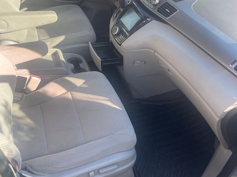 Used 2015 Honda Odyssey EX image 11