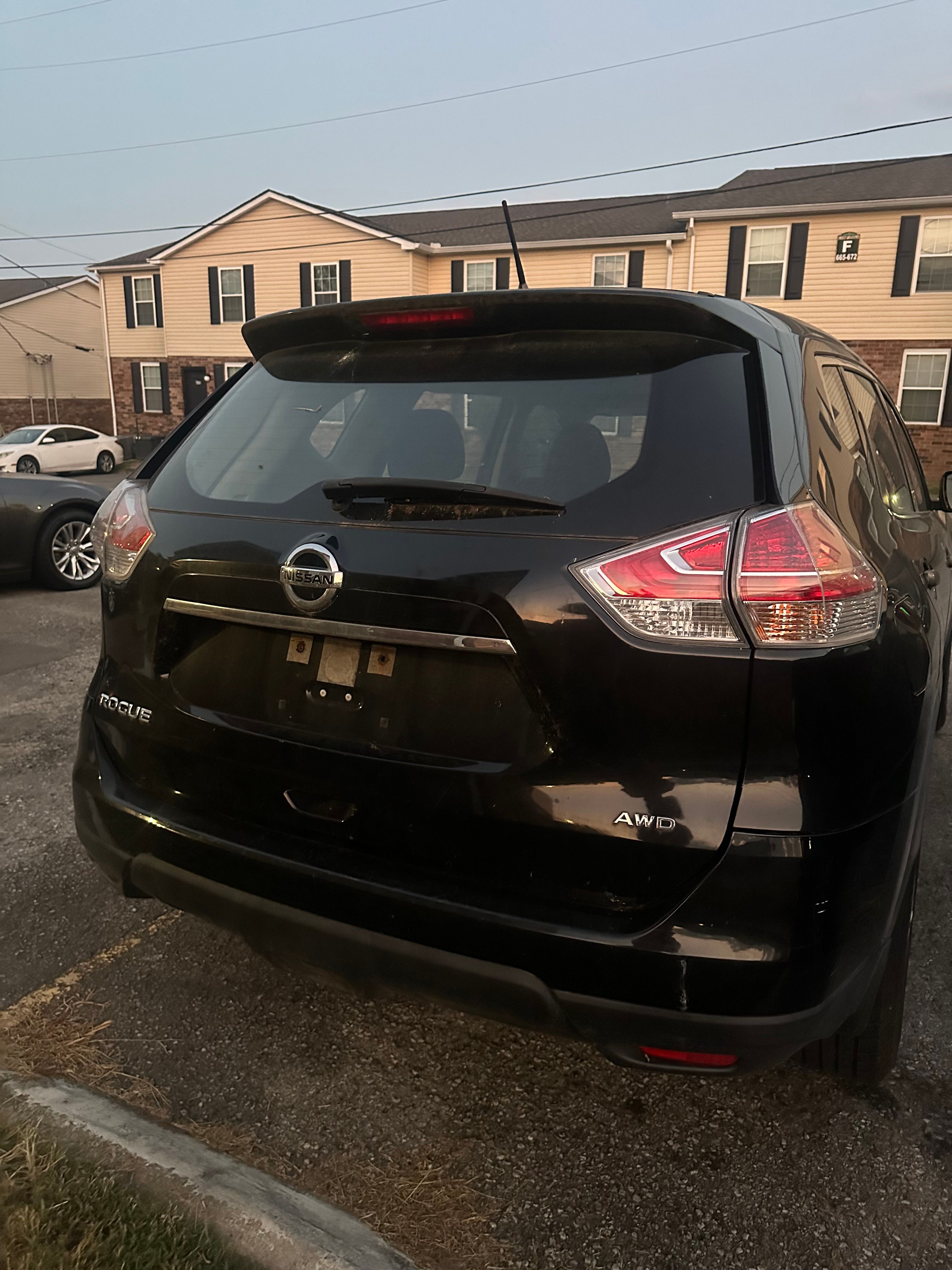 Used 2016 Nissan Rogue S AWD/4WD image 6