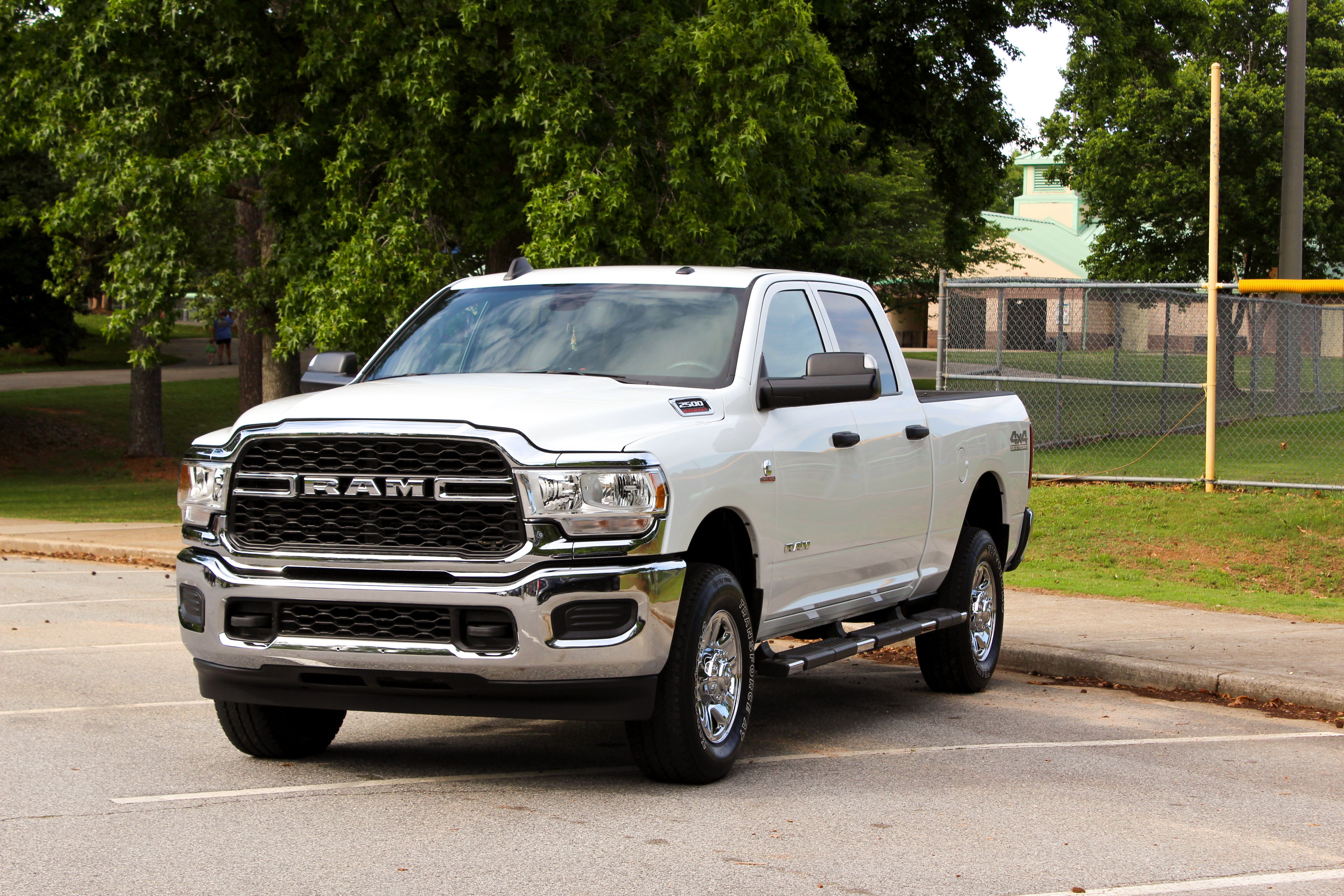 Used 2022 RAM 2500 Tradesman AWD/4WD image 2