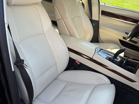 Used 2011 BMW 750i RWD image 24