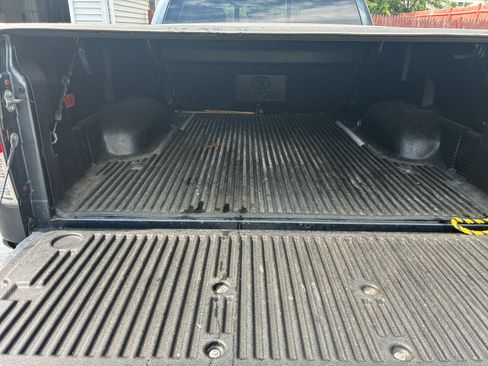 Used 2010 Toyota Tundra 4x4 Double Cab image 12