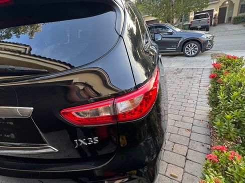 Used 2013 INFINITI JX35 FWD w/ Premium Pkg image 17