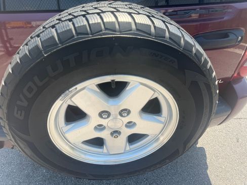 Used 2002 Jeep Liberty Limited AWD/4WD image 16