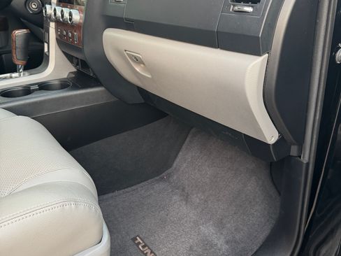 Used 2012 Toyota Tundra Limited w/ Platinum Pkg AWD/4WD image 25
