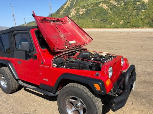 Used 1997 Jeep Wrangler SE image 10