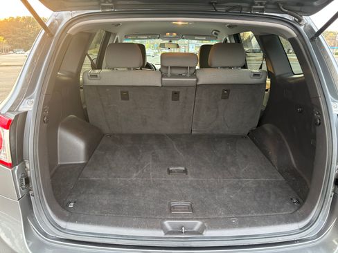 Used 2010 Hyundai Santa Fe GLS image 9